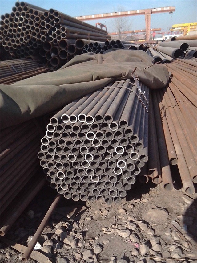 阿克苏小口径无缝钢管