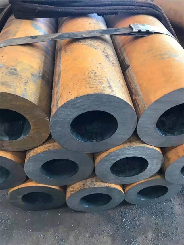 阿克苏20号厚壁无缝钢管