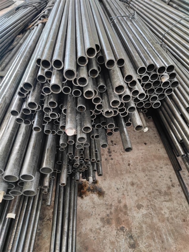 阿克苏16mn精密无缝钢管