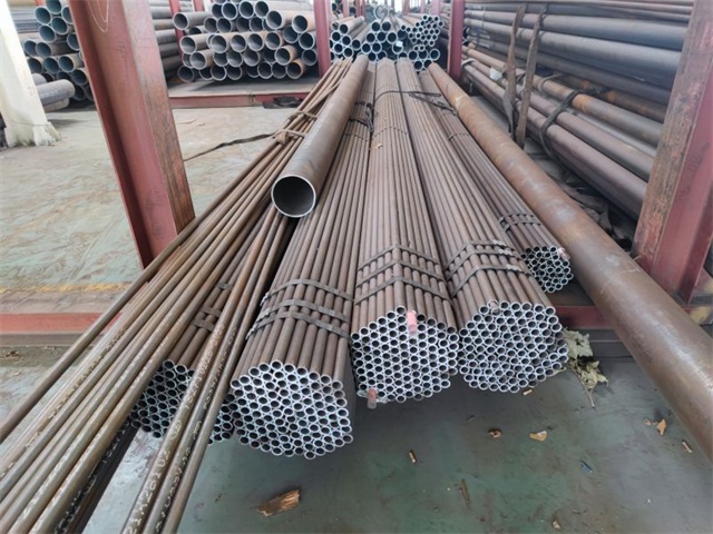 阿克苏15crmog无缝钢管